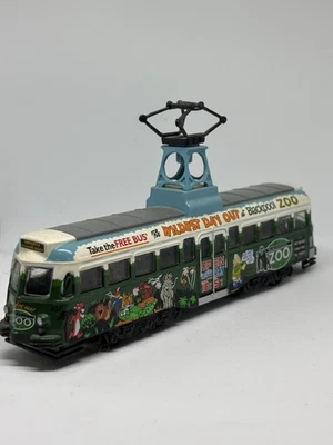 Corgi масштаб 1/76 44004 - Blackpool щетка рельсовый вагон - Blackpool Zoo моторизованный - Изображение 1 из 4