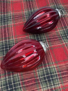 Vintage Kugel Styled Red Ribbed Thick Teardrop Glass Christmas Ornament 4 Inch - Picture 1 of 6