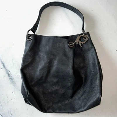 "Bolso de hombro hobo de cuero negro Simply Vera by Vera Wang 12""Hx18""Wx6""D" Foto 1 de 4