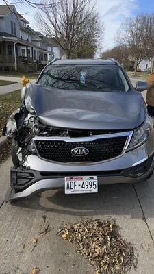 Alternator Fits 14-16 SPORTAGE 4362063 - Image 1 of 4