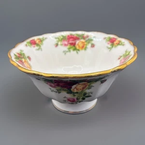Vintage Royal Albert Old Country Roses Hampstead Footed Bowl with Gold Trim - Picture 1 of 8