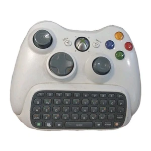 Xbox 360 Microsoft Wireless Controller With Chatpad Keyboard White OEM - Picture 1 of 8