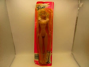 Vintage Ms Flair 11" große ''blonde Haare'' Puppe von Totsy Toys hergestellt in Hongkong - Bild 1 von 10