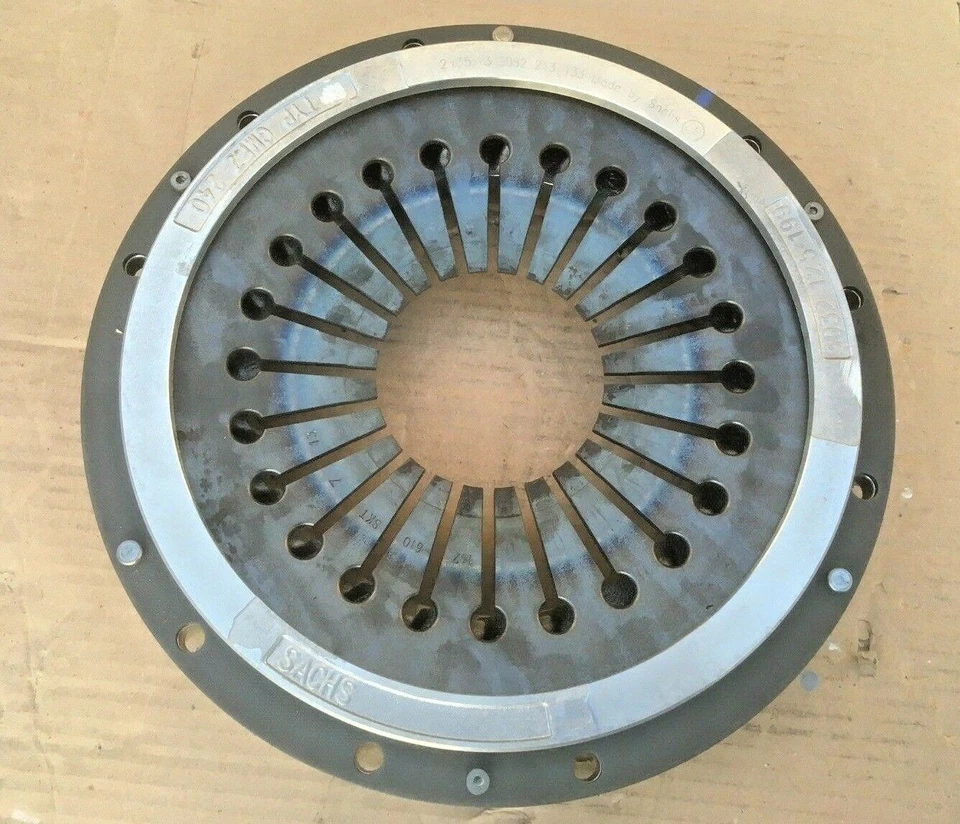ZF / Sachs clutch pressure plate for  Porsche 911 993 964 968  3082213133 — 第 1/4 张图片