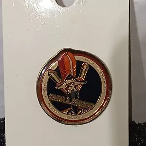 Vintage Space Shuttle Challenger STS-8 Tack Pin T-1124 - Bild 1 von 3