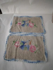 Vintage Handstitched Matching Doilies Embroidered Blue Birds Flowers Linen 2pc - Picture 1 of 8