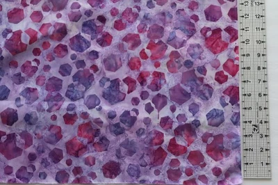 purple red hexagon BATIK cotton quilt fabric SCRAP    LUNN 14" x 21" - Image 1 of 2