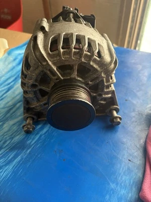 FG15T093 ALTERNATORE FORD KUGA FOCUS C-MAX 2.0 TDCI 2012/2019 - Immagine 1 di 4