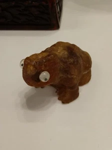 Vintage Molded Amber Beaded Eye Frog Figure 2x1.25 - Picture 1 of 4