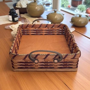 Cesta de roble macizo con asas de cuero para servidor de platos calientes/pasteles Amish - Imagen 1 de 11
