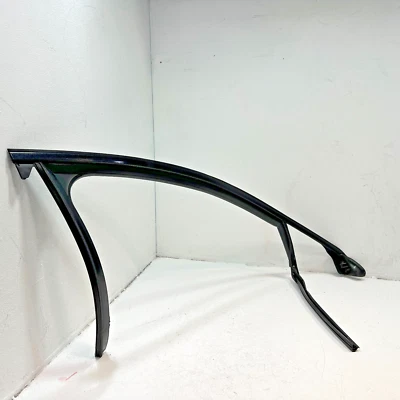 2016-2018 AUDI A6 FRONT PASSENGER DOOR UPPER WINDOW GLASS RUN CHANEL SEAL OEM - Image 1 of 4