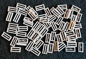 LEGO Piastrelle Griglia Grigio Chiaro 1x2 Pezzi Modificati Pavimento Piatto Radiatore Bundle 2412 - Foto 1 di 4