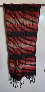 NUEVO Chicos Addition Para Mujer Bufanda Envoltura Roja Abstracta Crepúsculo Otoño Otoño Flecos - Imagen 1 de 7