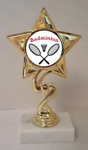 Badminton-Trophäe 7" groß SO NIEDRIG WIE $3,99 pro Stück KOSTENLOSER VERSAND T03N6 - Bild 1 von 1