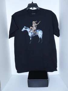 Camiseta Beyoncé Renacimiento Acto 1 Camiseta Talla M Pose 3 en Caja CD No Incluido - Imagen 1 de 7