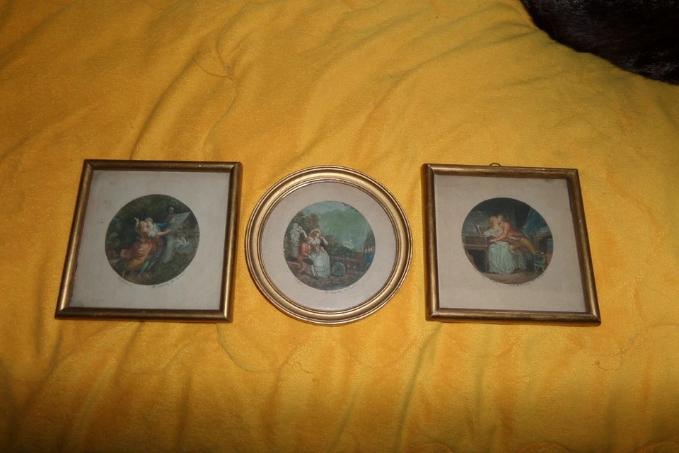 LOT 3 PETITES GRAVURES ANCIENNES ENCADREES SCENE GALANTE..FRAGONARD, CHALLE, BOI - Photo 1/4