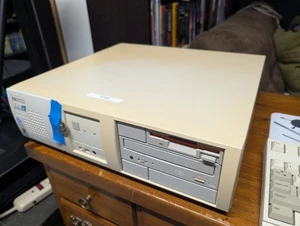 HP Vectra VL Series 4 5/133 Win 95 Pentium 133MHz 64MB Matrox Millennium - Picture 1 of 6