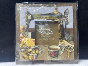 Vintage Sandy Clough Bilderrahmen Nähen mit Mama Sänger Neu aus altem Lagerbestand wunderschön 3D - Bild 1 von 23