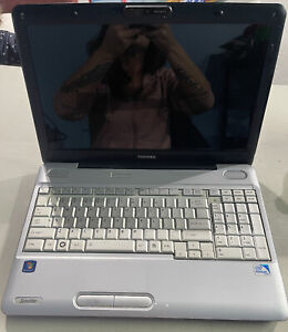 Toshiba Satellite L505-ES5018-FOR PARTS-Damaged-SEE PICS-Laptop ONLY-C1013
