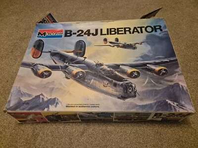 1/48 VINTAGE MONOGRAM CONSOLIDATED US WW2 B-24J LIBERATOR PLANE MODEL KIT 5601 - Image 1 of 4