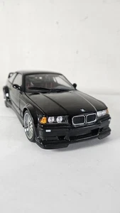 Modelos UT SB 1/18 - BMW 320 E36 M3 1997 negro fundido a presión ¡Bonito! - Imagen 1 de 8