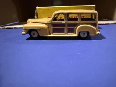 Dinky Toys 344 Plymouth Estate Car amarillo/marrón con caja (leer) Foto 1 de 4