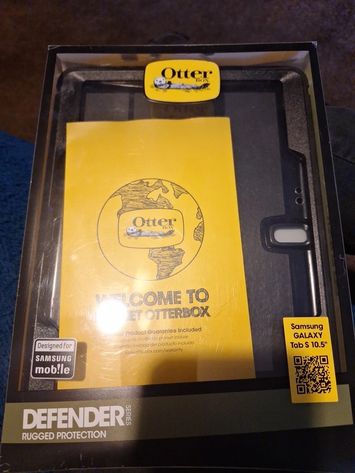 Otterbox Defender Series Case for Samsung Galaxy Tab S 10.5-Inch Black, 77-50164 - Image 1 of 2