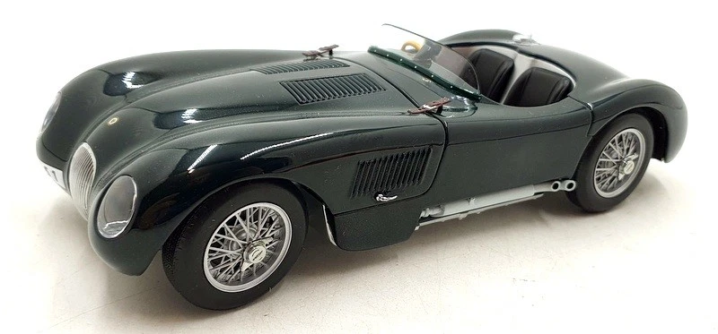 Autoart 1/18 Scale Diecast DC15824C - 1951 Jaguar 120 C-Type - Green - Image 1 of 4