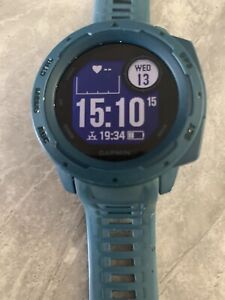 Garmin Instinct® –Blue Excellent  Condition UK🇬🇧 ONLY(with charger)