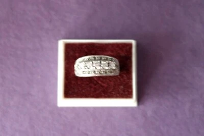 Bello 925 Anello Argento Con Marcasite E Topazio Bianco 4.7 Gr. 1.x 2 Cm. Largo - Immagine 1 di 4
