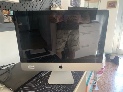 iMac 21.5 Mid 2010 - Immagine 1 di 4