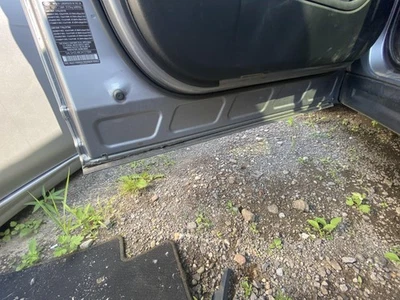 Used Front Left Door Assembly Front fits: 2012 Land rover Range rover sport Fron Foto 1 de 4