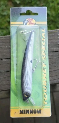 Приманка Bass Pro Shops Tourney Special Twitch N Minnow Pearl Blk Shad Jerkbait новая из старых запасов - Изображение 1 из 2