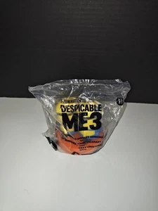 Despicable ME 3 Hilarious Hockey Minions # 11 (sealed) McDonald Toys 2017 - Picture 1 of 7