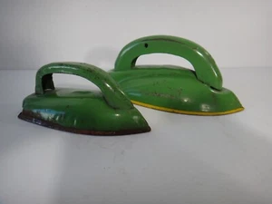 Vintage Tin Toy Irons 2 pcs. 6 1/2" and 4 1/2" - Picture 1 of 9