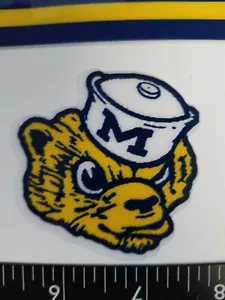 MICHIGAN WOLVERINES Wolvebear Mini Helmet Decals - Picture 1 of 3