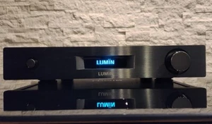 LUMIN M1 - Sistema integrado de transmisión de música de alta resolución - 100 vatios / Ch - Imagen 1 de 8
