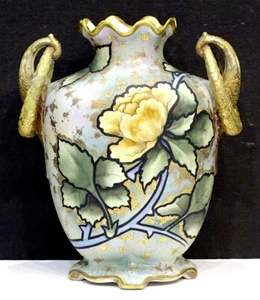 STUNNING! ART NOUVEAU Antique NIPPON Porcelain HAND PAINTED FLORAL ROSES Vase - Picture 1 of 10