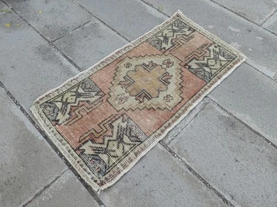 Small Oushak Rug 3.1x1.6 ft – Vintage Turkish Wool Mat, Faded Peach Sage - Image 1 of 4