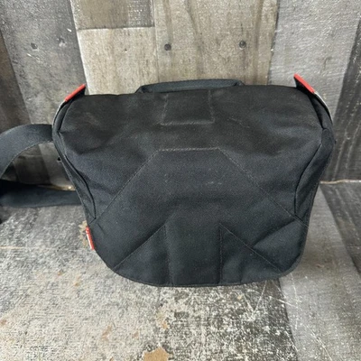 Manfrotto MB SSB-4BB BELLA IV DSLR Camera Shoulder Bag (Black) Metal Buckle - Image 1 of 4