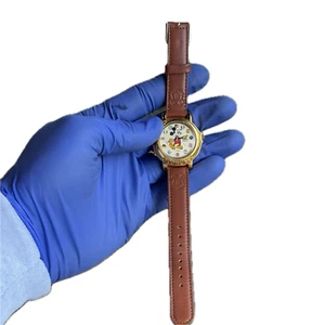 Orologio Musicale Lorus Quarzo Topolino Bandiera Country Colori V421-0020 Aa21 - Foto 1 di 9