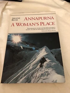 ANNAPURNA A Woman’s Place HC 1980 Granada Publishing Arlene Blum SIGNED VG - Picture 1 of 14