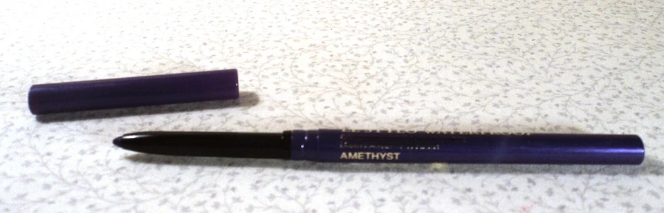 Delineador de ojos impermeable Lancome Le Stylo - Amatista - Sin manchas Foto 1 de 1