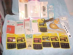 Lote de costura vintage con pieza de máquina de coser Singer, agujas y más - Imagen 1 de 6