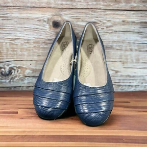 Zapatos para mujer Cliffs by White Mountain Clara Ballet planos, estampado es de lagarto azul marino - Imagen 1 de 6
