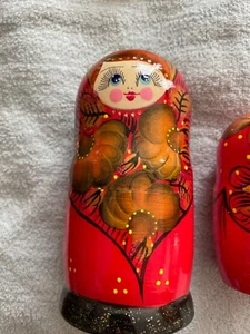 Red and Gold nesting doll Matryoshka Matreshka - Bild 1 von 5
