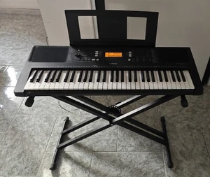 Tastiera Yamaha PSR-E363 - Foto 1 di 3