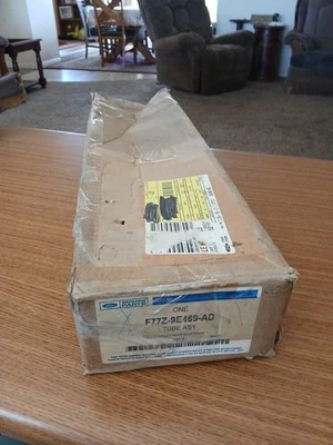 Tubo de pieza Ford - EGR válvula a colector de escape F77Z-9E469-AD Foto 1 de 4