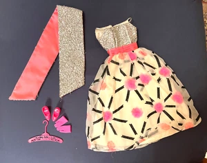 Vintage BARBIE Kleid "Fab City" #1874 MATTEL 1968 plus Accessoires - Bild 1 von 3