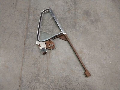 Ventana de ventilación derecha Ford Customline Fairlane 4 puertas 52 53 54 Foto 1 de 4